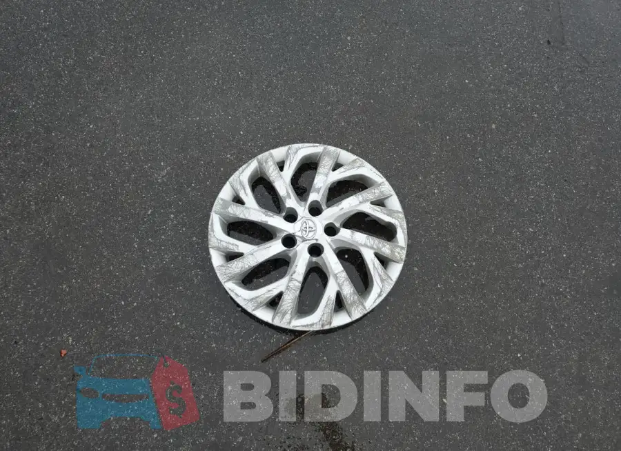 2T1BURHE5HC842528 Photo# 12