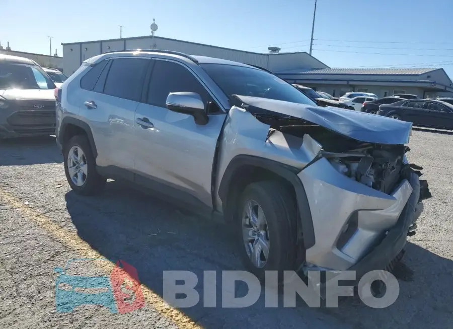 2T3P1RFV5MC220868 Photo# 4