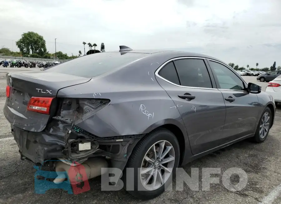19UUB1F50JA009413 Photo# 3