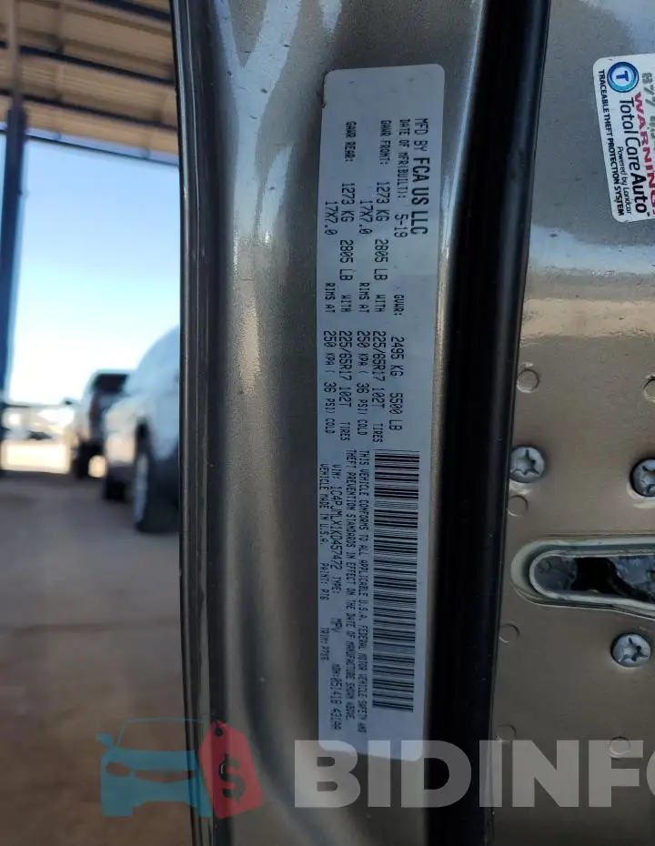 1C4PJMLX1KD457472 Photo# 13