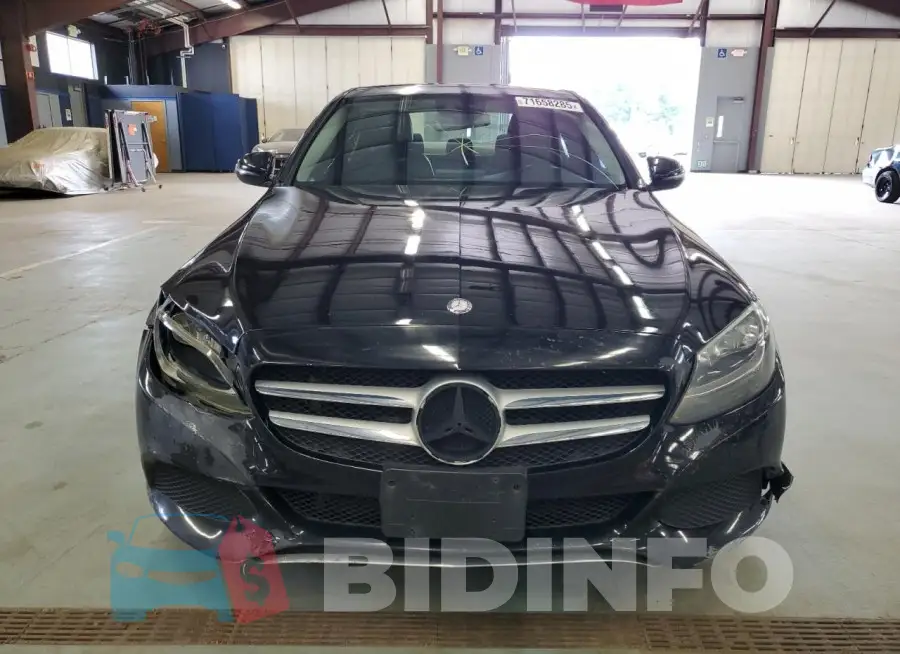 WDDWF4KB0GR135568 Photo# 5