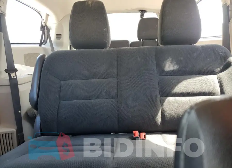2C4RDGBGXGR278807 Photo# 10