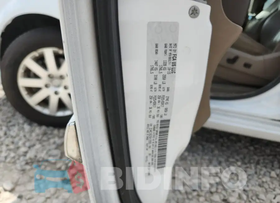 2C4RC1BG7GR172993 Photo# 13