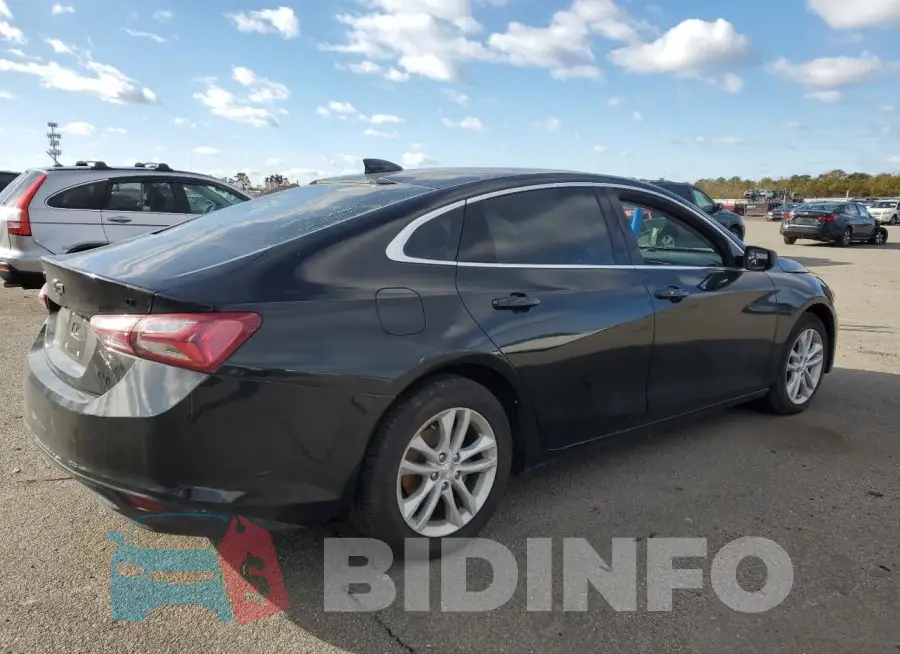 1G1ZD5ST2MF018009 Photo# 3