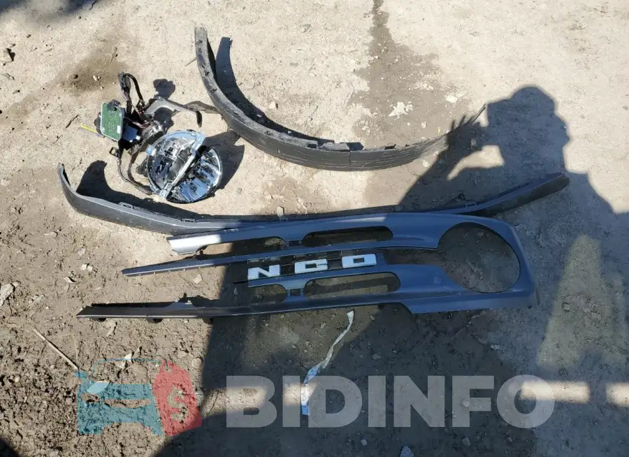 1FMDE5CH2PLC18267 Photo# 13
