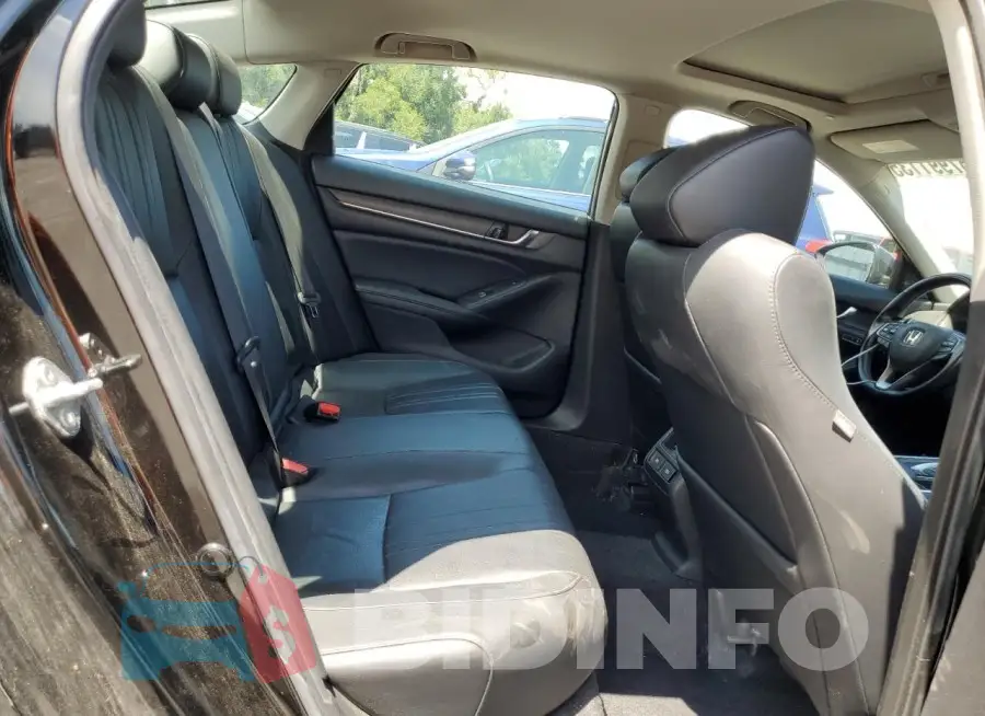 1HGCV2F90MA030133 Photo# 10