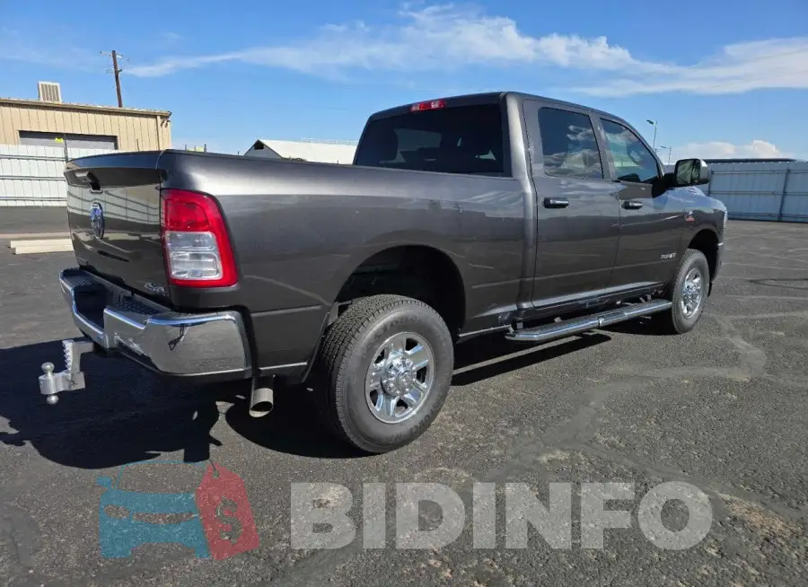 3C6UR5DL3KG519364 Photo# 4