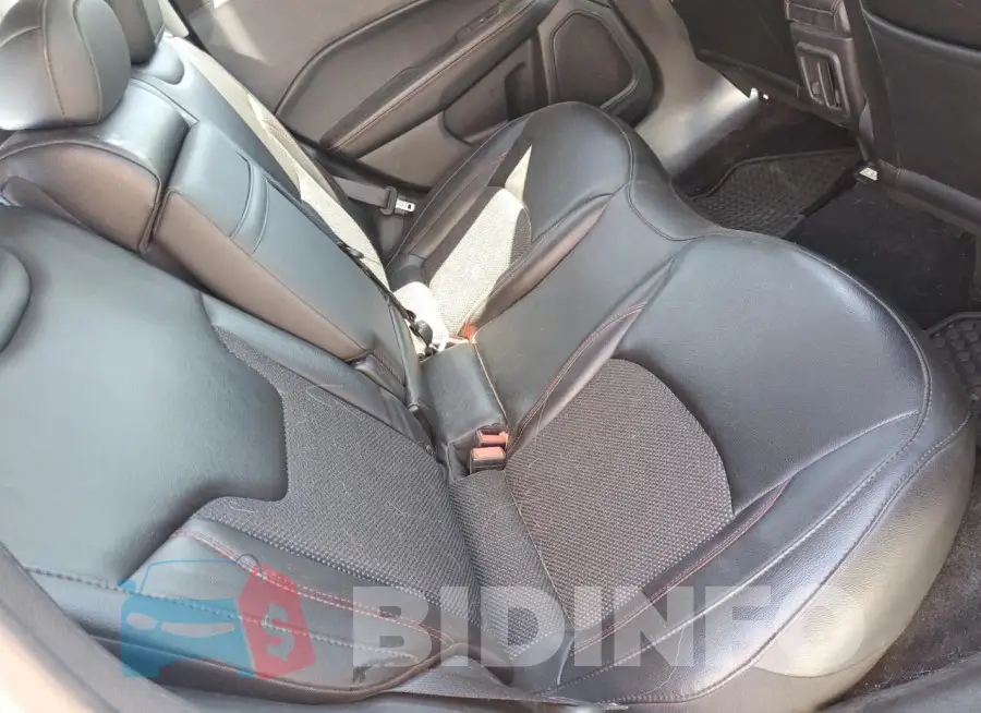 3C4NJDDB0LT112018 Photo# 10