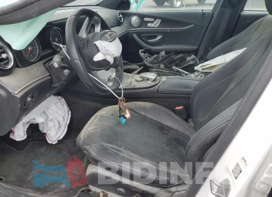 WDDZF4KB4HA216988 Photo# 7