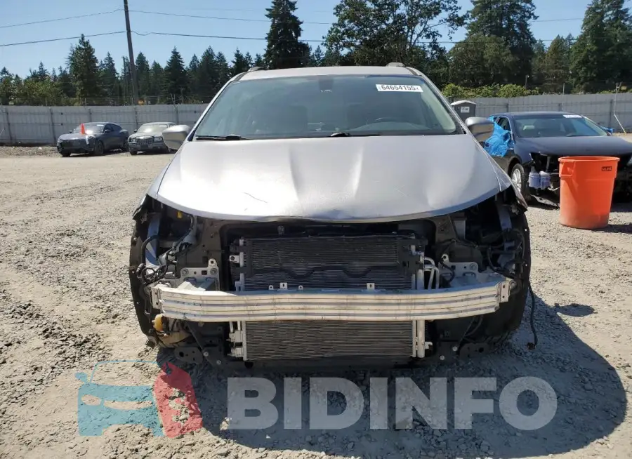 2C4RC1BG4HR524607 Photo# 5