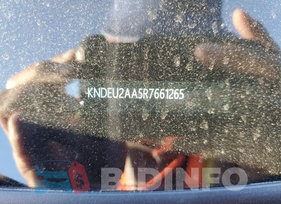 KNDEU2AA5R7661265 Photo# 14