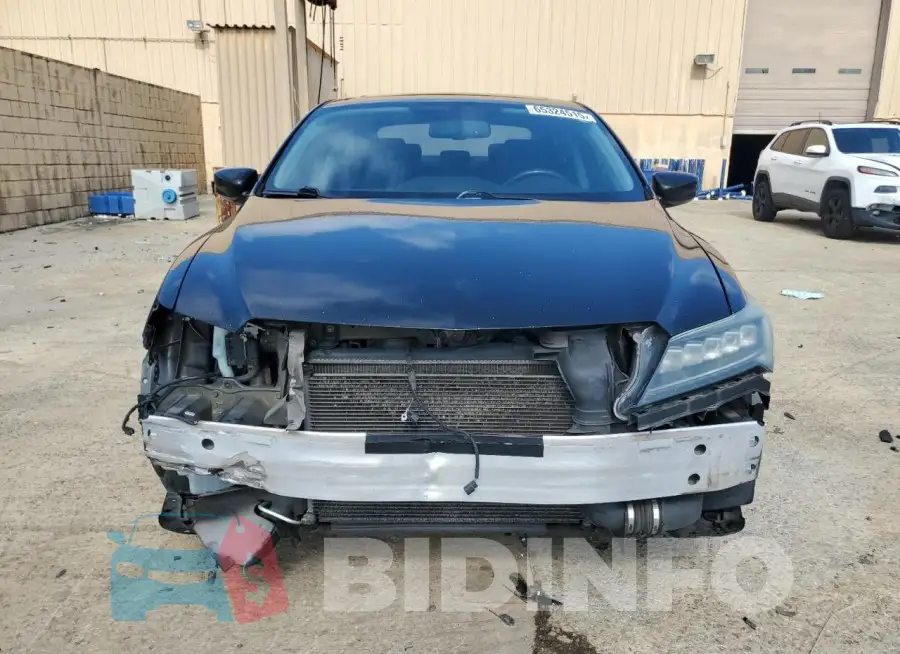 19UDE2F79HA008317 Photo# 5