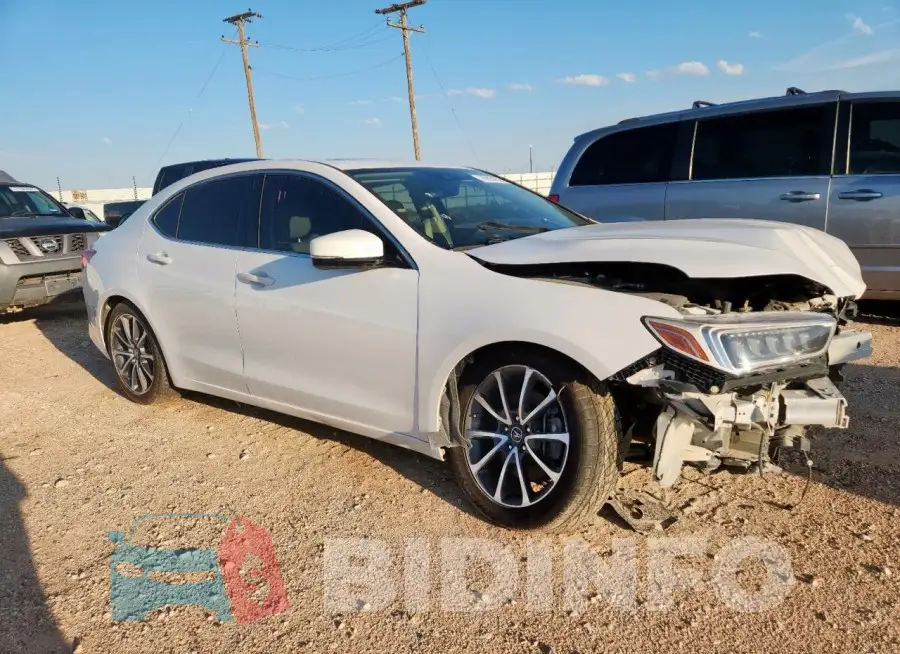 19UUB3F30KA005843 Photo# 4