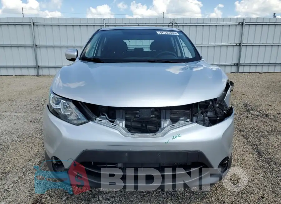 JN1BJ1CR5KW340737 Photo# 5