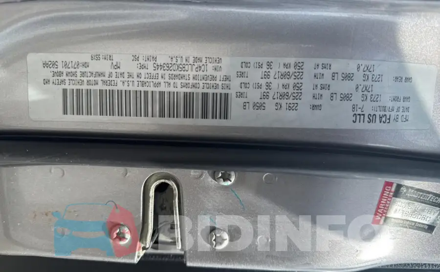 1C4PJLCB5KD263445 Photo# 10