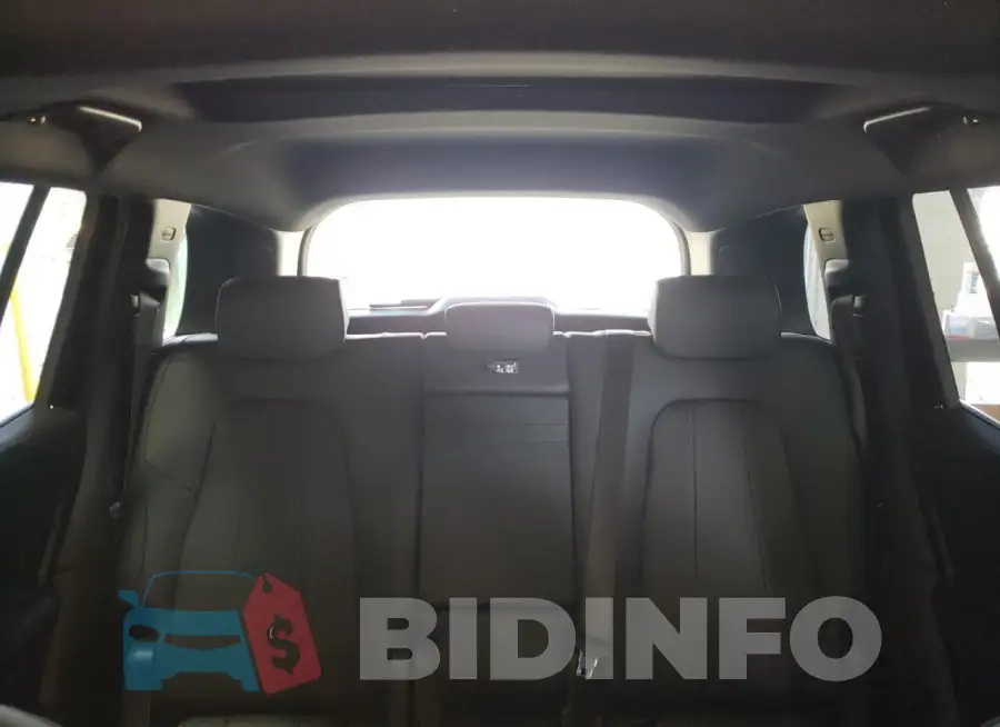 W1N9M0CB2PN031863 Photo# 10