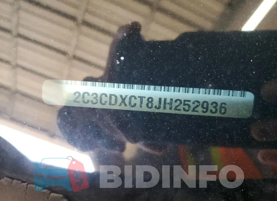2C3CDXCT8JH252936 Photo# 13