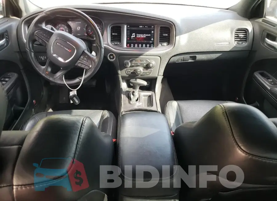 2C3CDXJG4HH645364 Photo# 8
