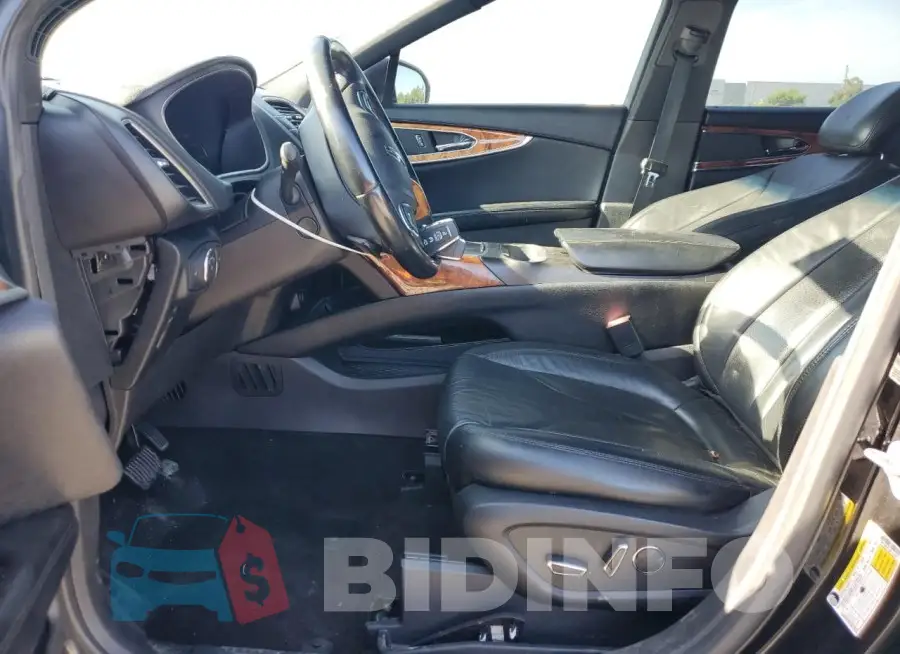2LMPJ6KP4JBL14937 Photo# 7