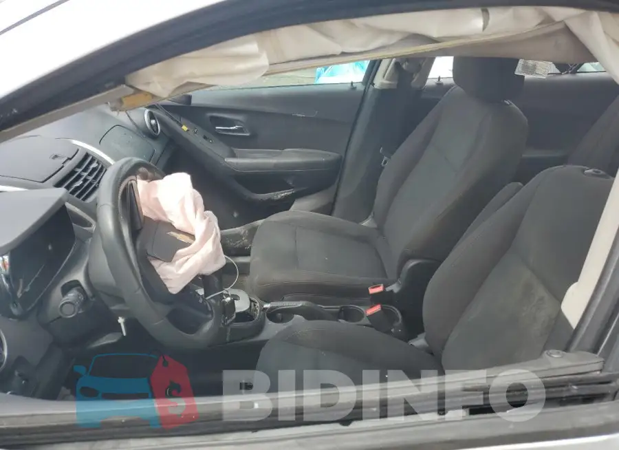 3GNCJNSB5GL260680 Photo# 7