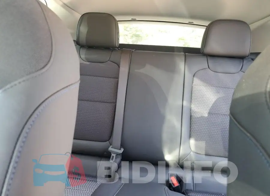 KL77LHE28RC215634 Photo# 10