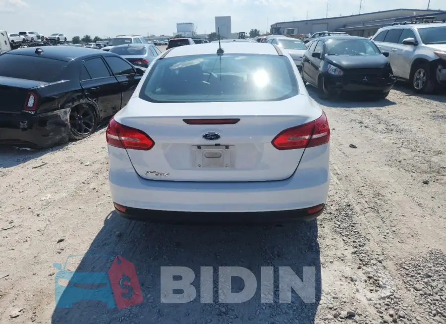 1FADP3E22JL329605 Photo# 6