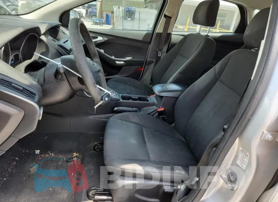 1FADP3K2XHL217732 Photo# 7