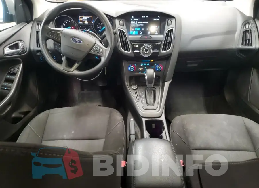 1FADP3M27HL245470 Photo# 8