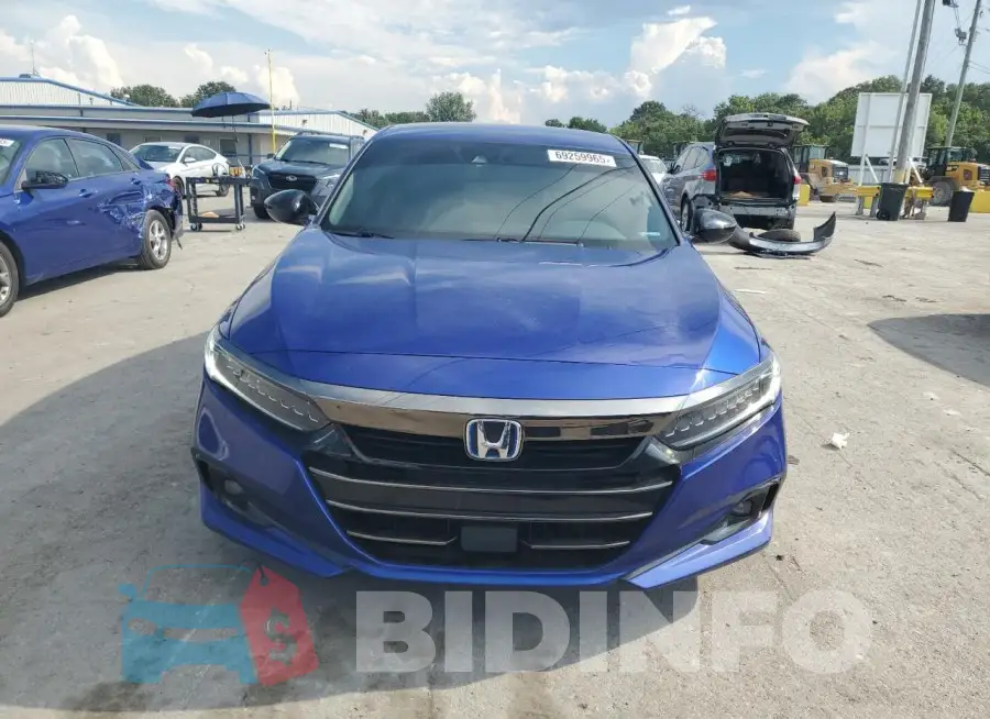 1HGCV3F26NA046797 Photo# 5