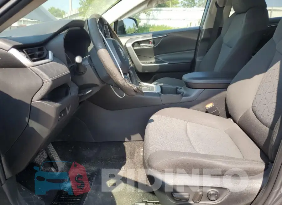 2T3P1RFV1NW271722 Photo# 7