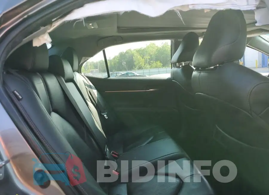 4T1B61HK2JU013065 Photo# 10