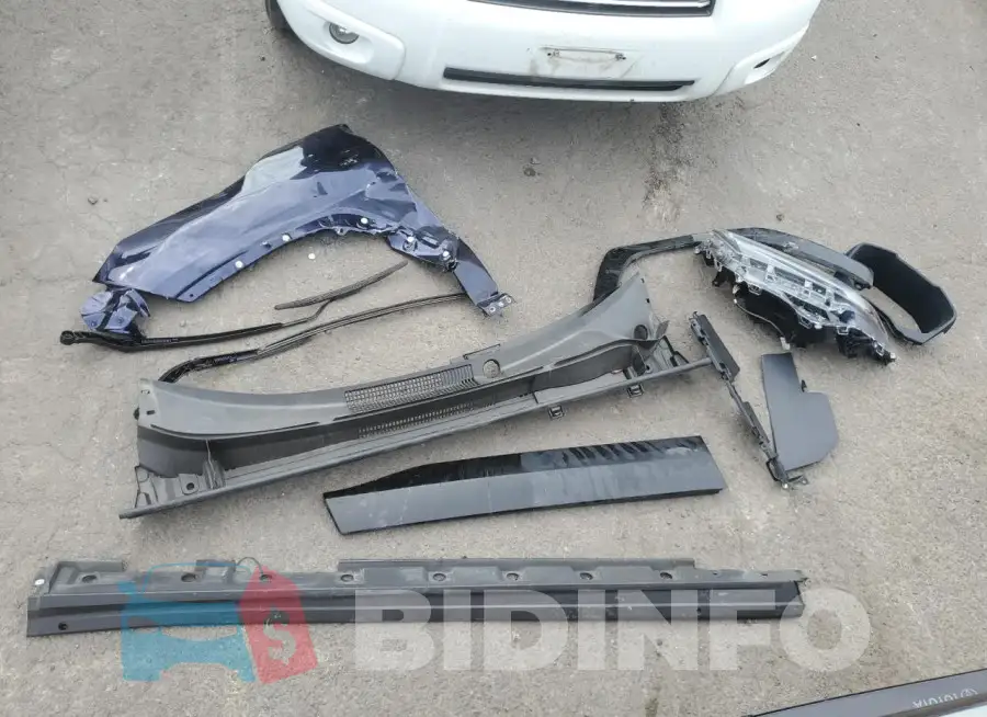 JTMFB3FV1RD182175 Photo# 13