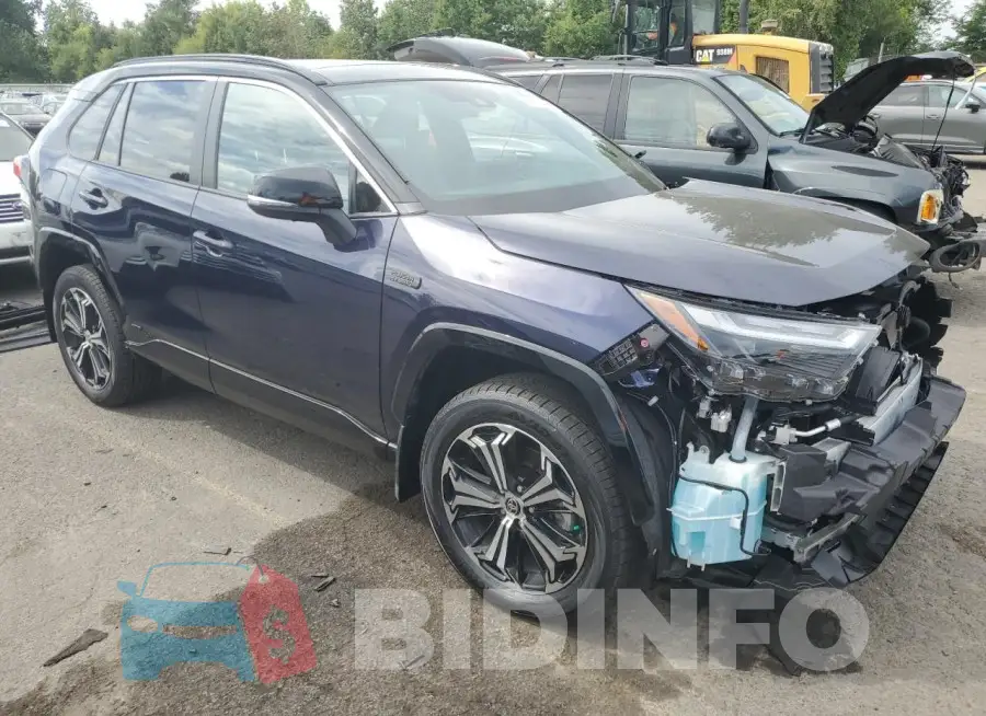 JTMFB3FV1RD182175 Photo# 4