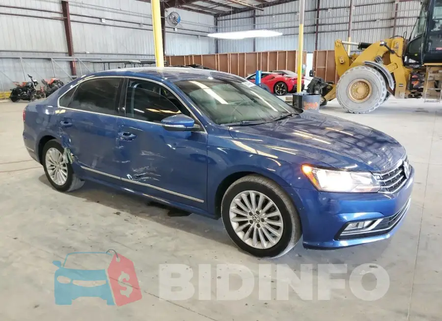 1VWBS7A31GC058547 Photo# 4