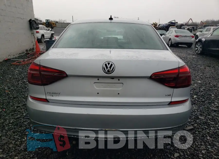 1VWLA7A36KC005195 Photo# 6