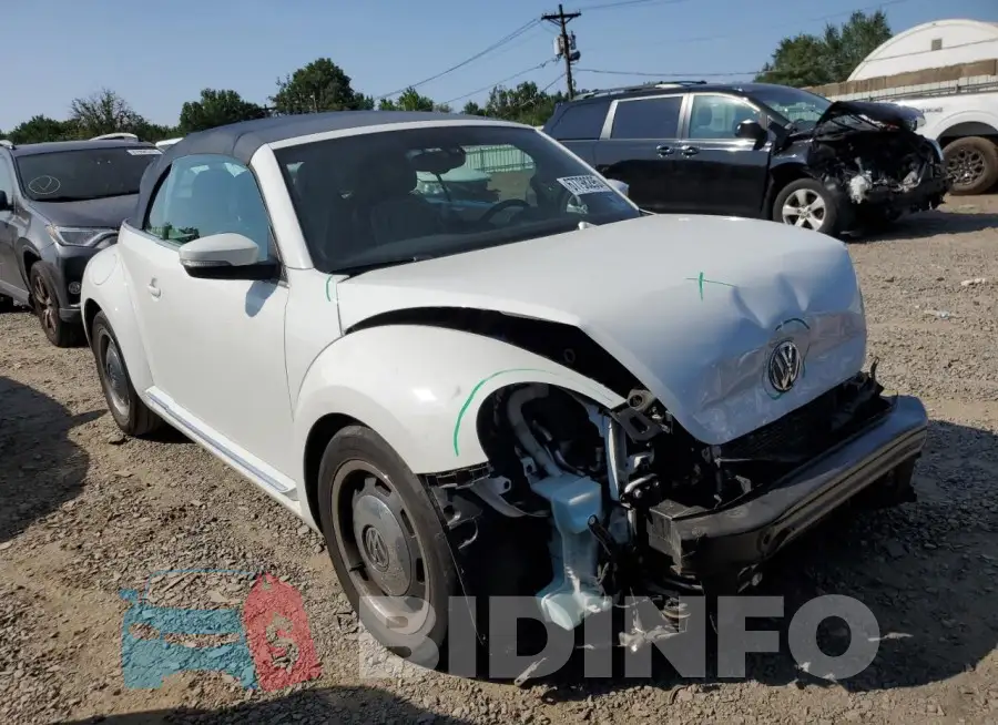 3VW517AT3GM817584 Photo# 4
