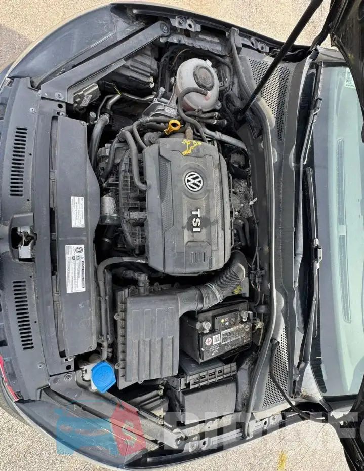 3VW5T7AU5KM014139 Photo# 7