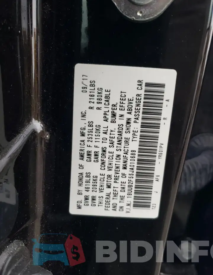 19UUB2F55JA010689 Photo# 12