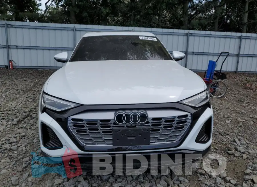 WA1CAAGE3RB007845 Photo# 5