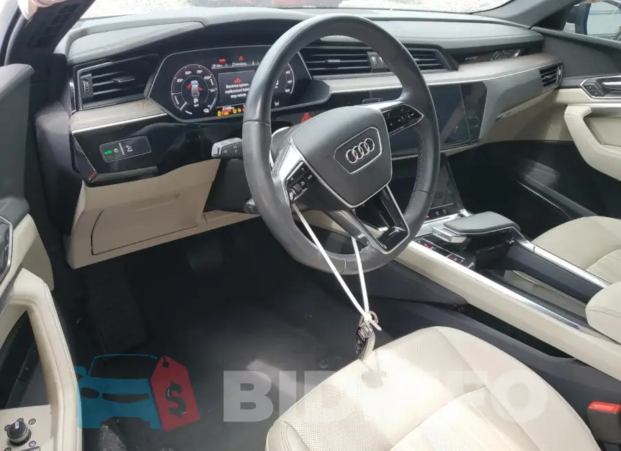 WA1CAAGE3RB007845 Photo# 8