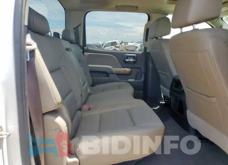 1GT12REY4KF270768 Photo# 10