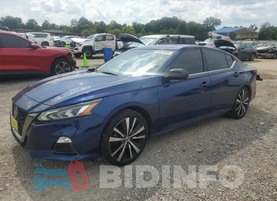 1N4BL4CV3KC133082 Photo# 1