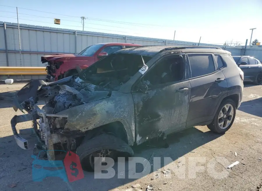 3C4NJDCB7KT734034 Photo# 1