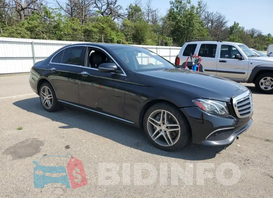 WDDZF4KB1HA154577 Photo# 4