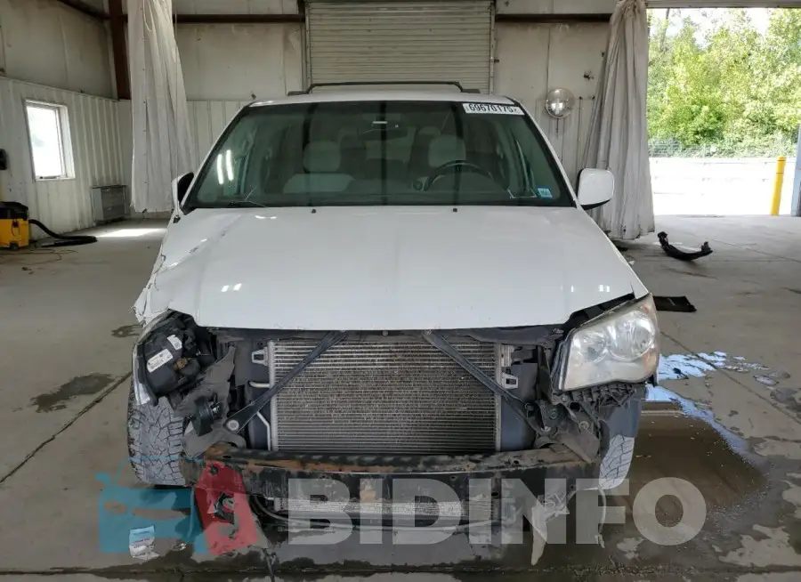 2C4RC1BG5GR142018 Photo# 5