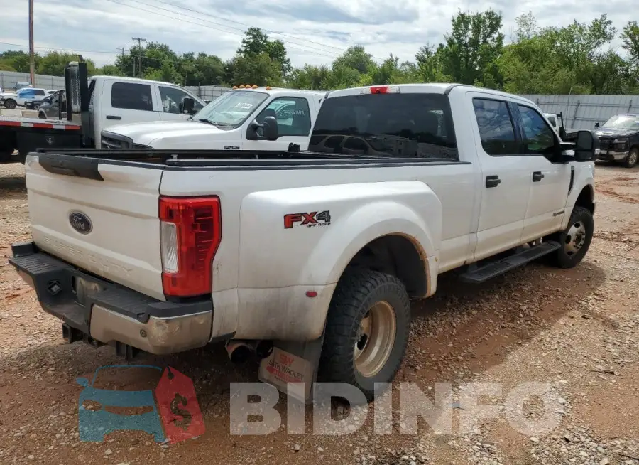 1FT8W3DT2HEF47048 Photo# 3