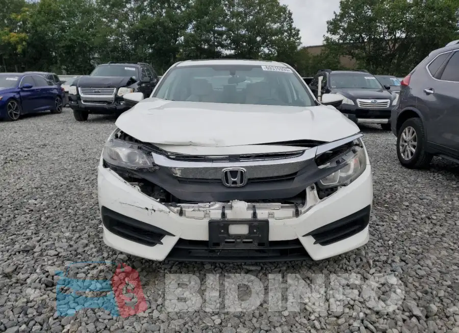 19XFC2F73HE220916 Photo# 5