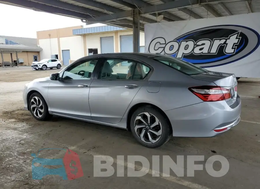1HGCR2F83HA171764 Photo# 2