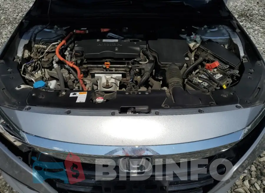 1HGCV3F53KA017943 Photo# 11