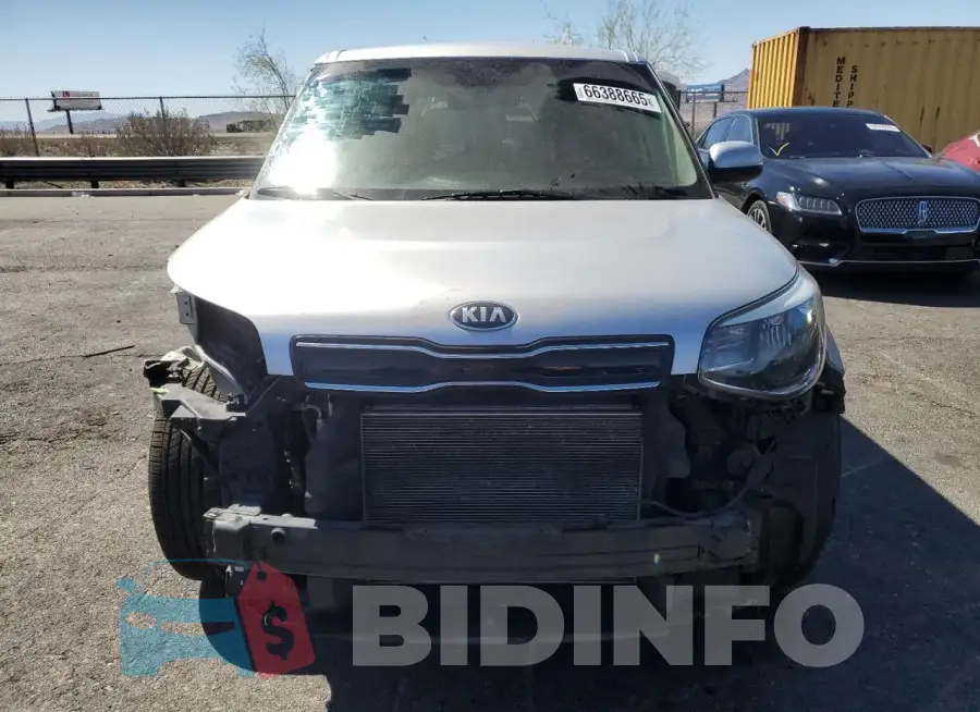 KNDJP3A5XJ7538452 Photo# 5